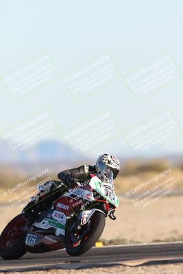 media/Dec-07-2025-CVMA (Sun) [[3e7d2de5dc]]/Race 16-Formula Middleweight/